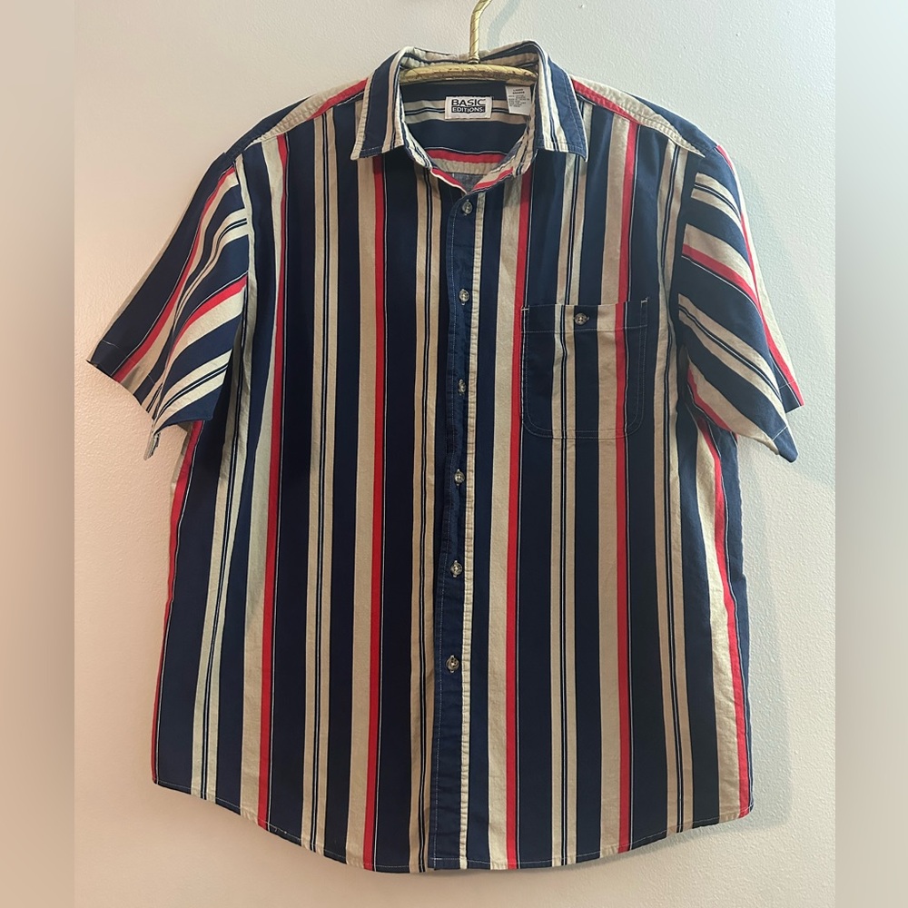 Vintage Basic Additions Men’s Large Short Sleeve Button-Up Blue Tan Red Stripe